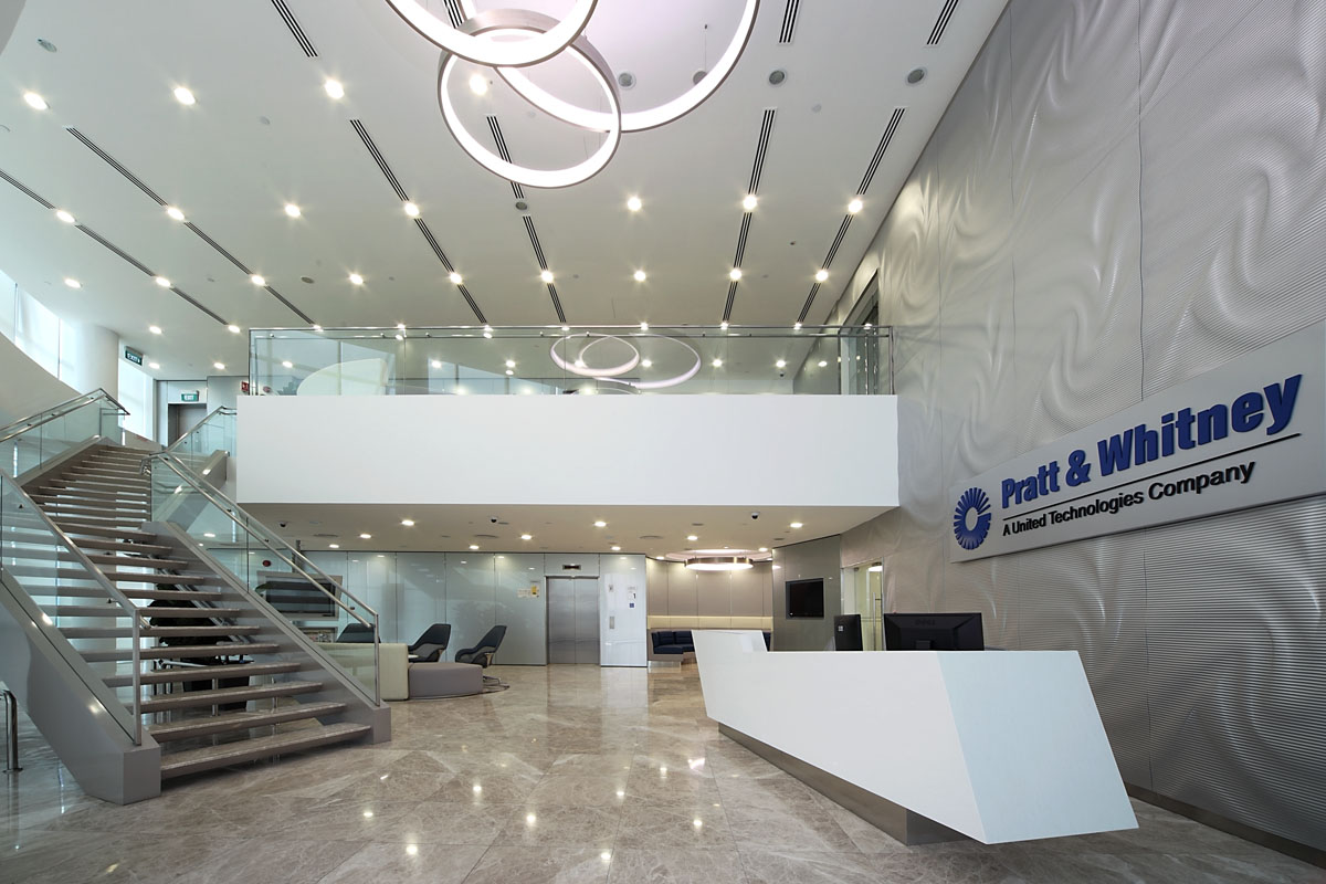 Pratt & Whitney's New Singaporean Offices / DB&B - Office Snapshots