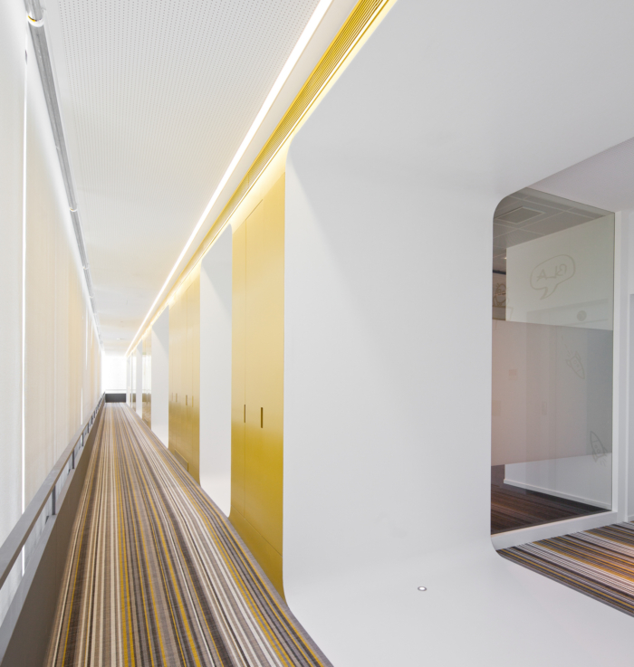 Fraunhofer Portugal's New Retro-Linear Offices - 3