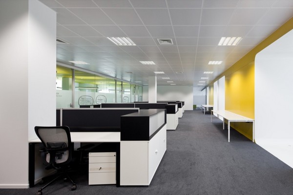 Fraunhofer Portugal's New Retro-Linear Offices - 8