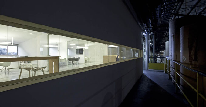 Cargal Group's Minimal Offices - 1