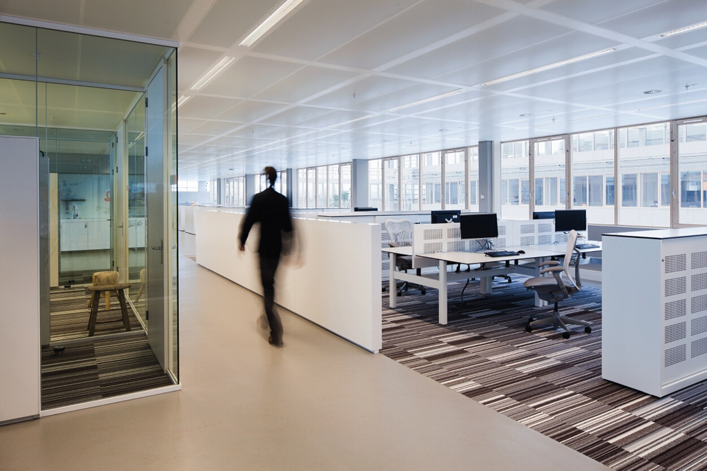 A Doubleshot of TNT Express' New Offices | Office Snapshots