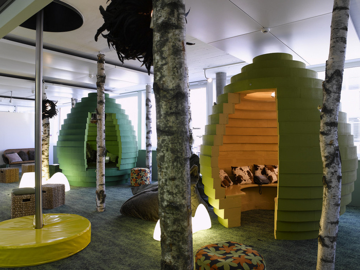 Awesome Previously Unpublished Photos of Google Zurich - 28
