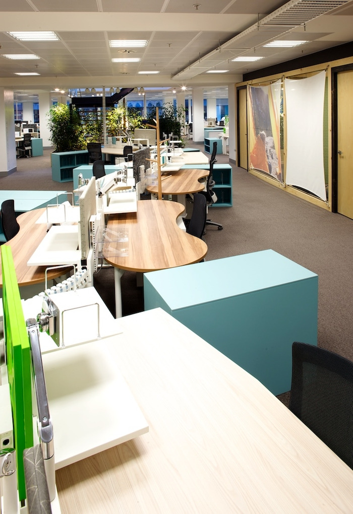 Hospira's New Open Plan Melbourne Office - 4