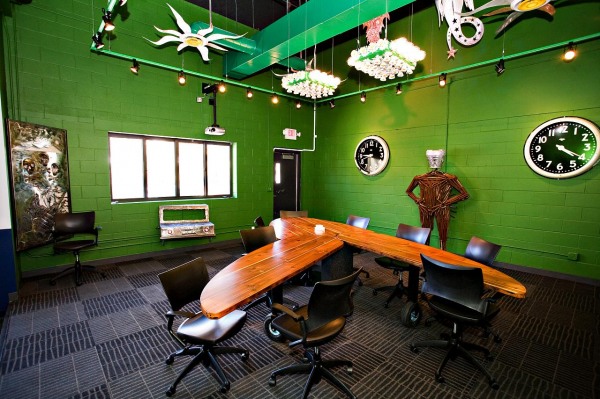 Inspiration: 35 Amazingly Bright, Bold, and Colorful Offices - 12