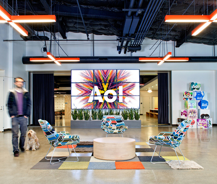 Inspiration: 35 Amazingly Bright, Bold, and Colorful Offices - 29
