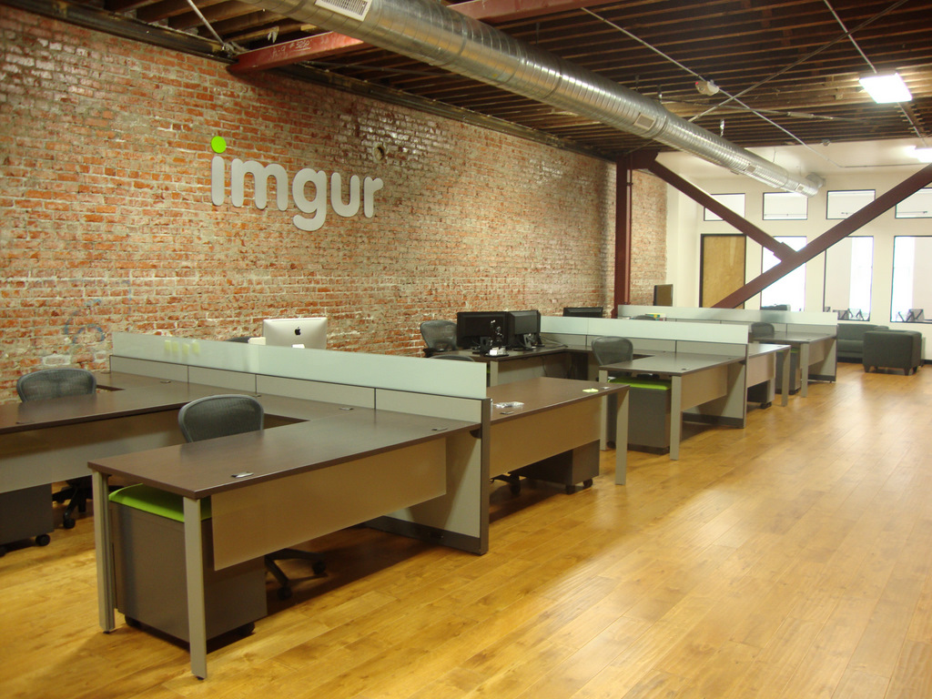 Check Out Imgur S New Office Now With 100 Less Apartment Office Snapshots