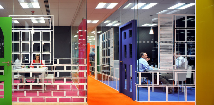 The Colorful Offices of Cheil - 1