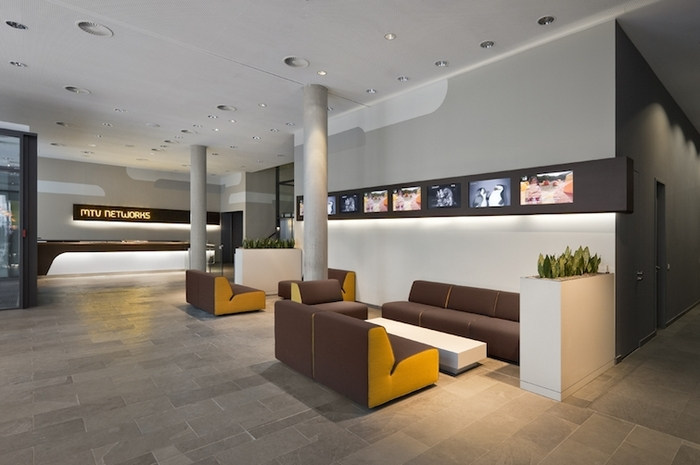 55 Inspirational Office Receptions, Lobbies, and Entryways - 31