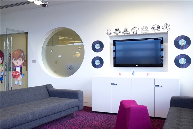 Playfish's Bright and Playful London Offices - 4