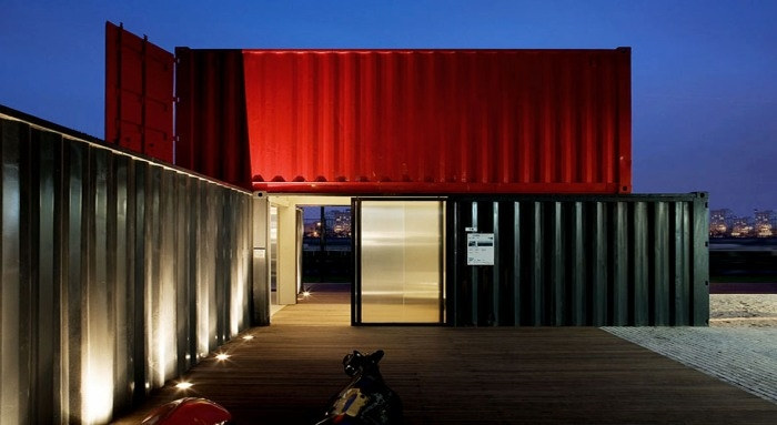 A Brazilian Cargo Container Office by RoccoVidal - 1