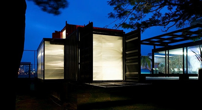 A Brazilian Cargo Container Office by RoccoVidal - 9
