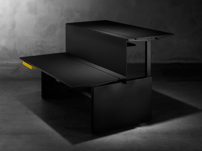 4.frames Desk by Ragnars Design - 2