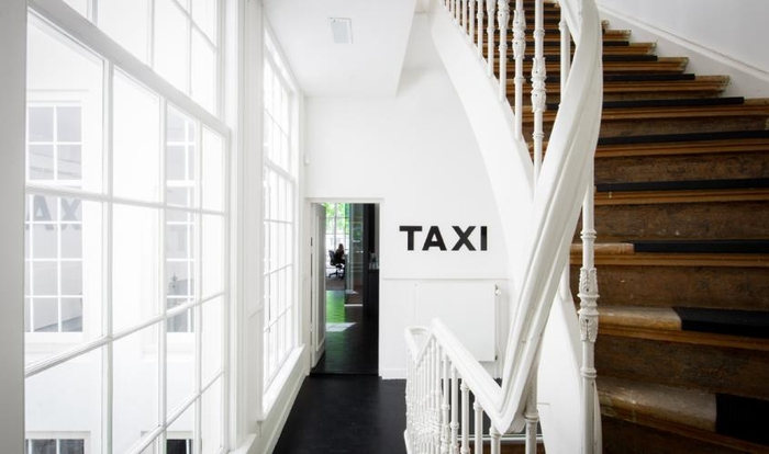 TAXI's Offices by Ideal Projects - 1