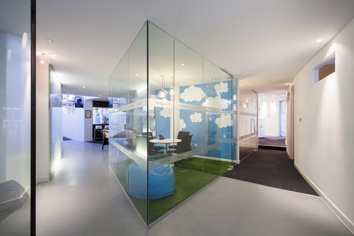 Check Out the Offices of LivingSocial UK - 5