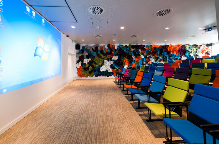 Inside Microsoft's New Lisbon Offices - 16