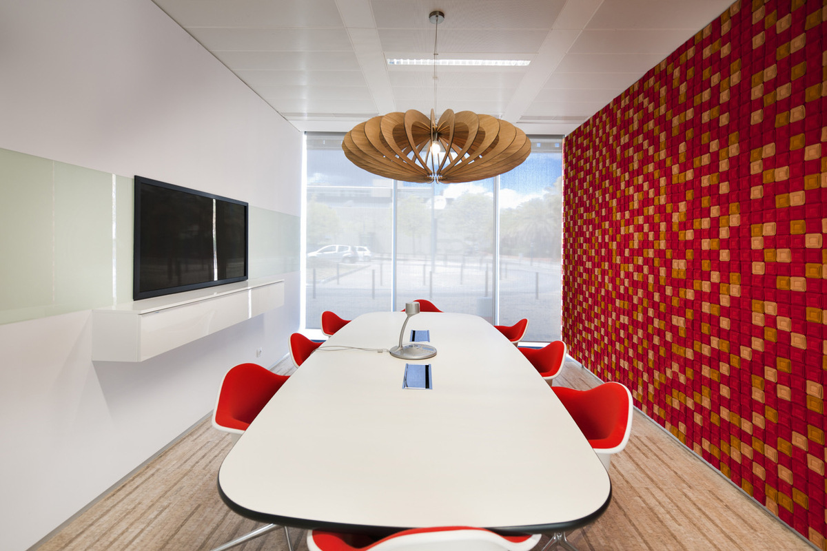 Inside Microsoft's New Lisbon Offices Office Snapshots