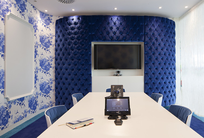 Inspiration: Offices Accented In Blue - 3