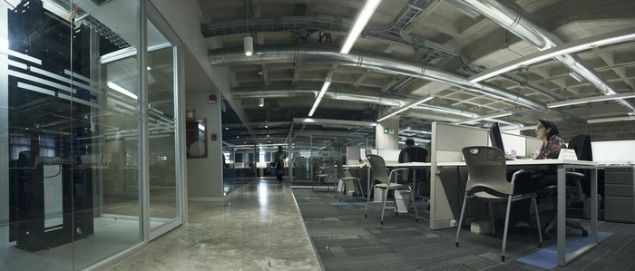 Inside Vepica's LEED Silver Caracas Headquarters - 11