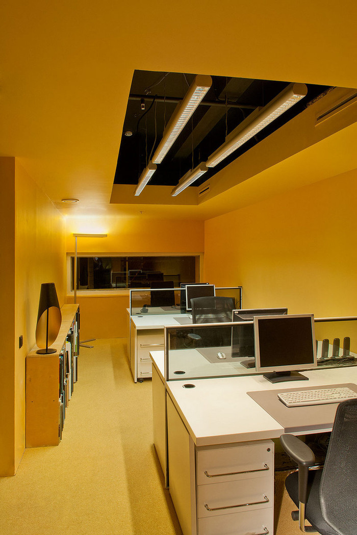 DK Project's Office And Showroom - 8