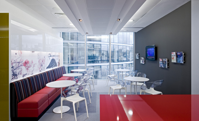 Inside the London Offices of Hitachi Consulting - 9