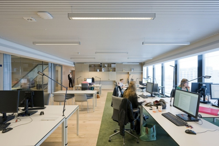 NS Stations' Bright and Open Utrecht Offices - 6