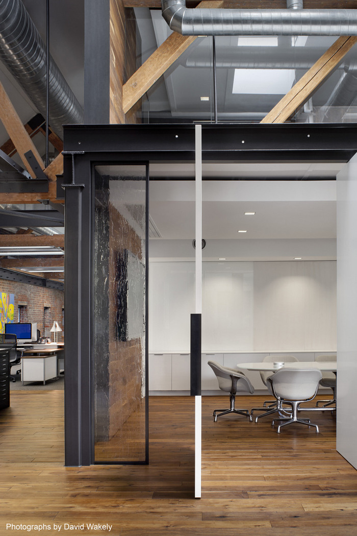 Inside Tolleson's Rustic San Francisco Warehouse Offices - 3