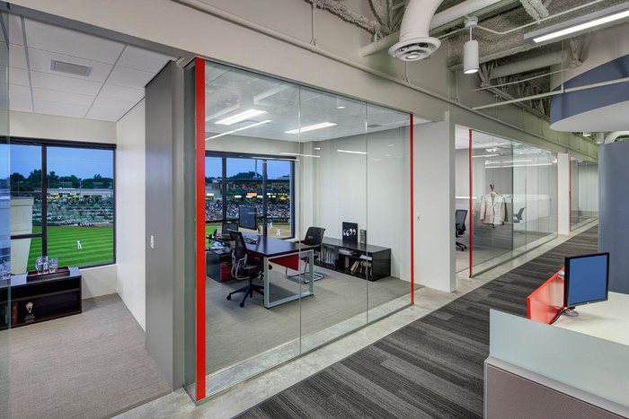 Carson Boxberger's Open Plan Law Offices - 7