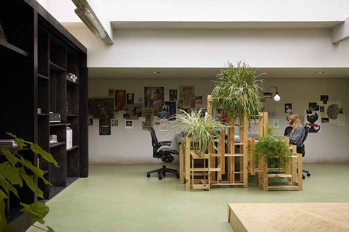 Random Studio's Homelike Amsterdam Offices - 9
