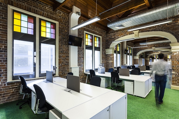 Wotif Group's Colorful and Collaborative Sydney Offices - 1