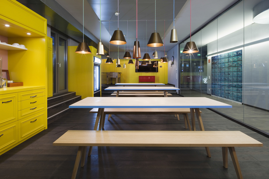 Google's Düsseldorf Offices | Office Snapshots