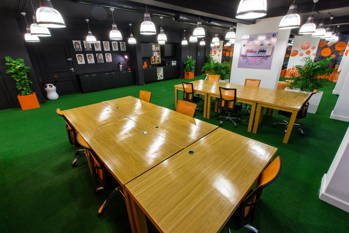 Inside Bikhir.ma's Moroccan Offices / Identity Design Office Snapshots