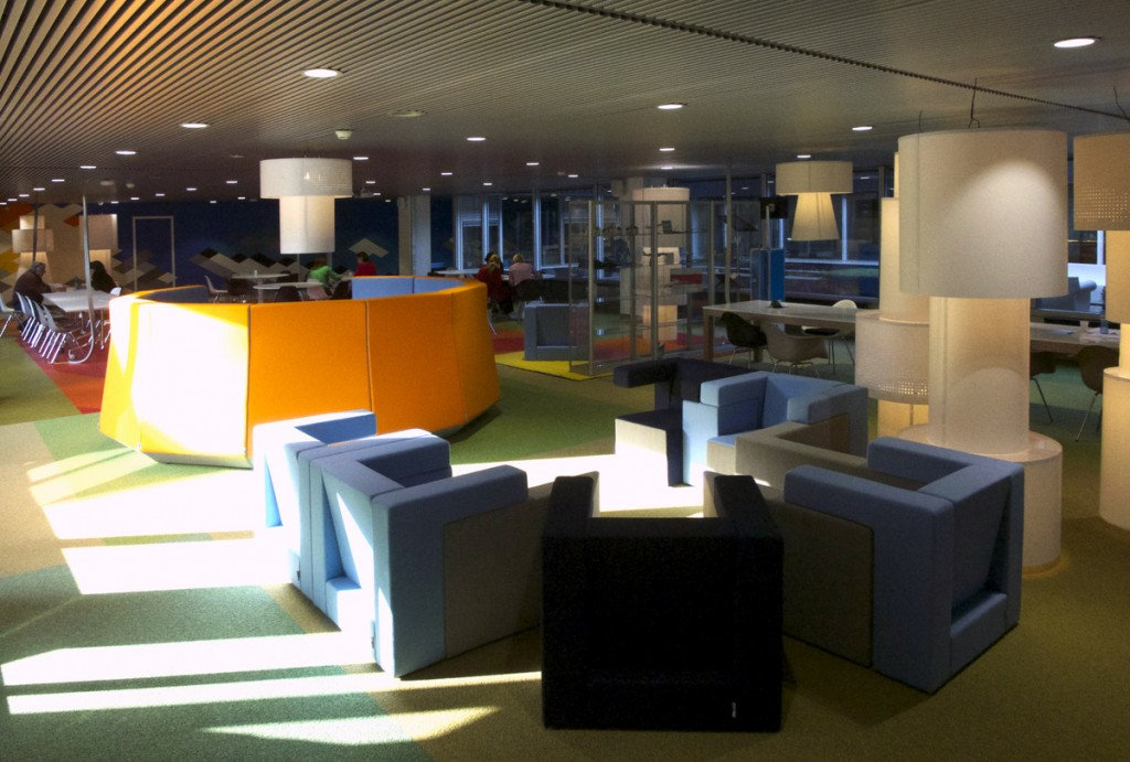 KLM's Schiphol Airport Offices / Kgotla | Office Snapshots