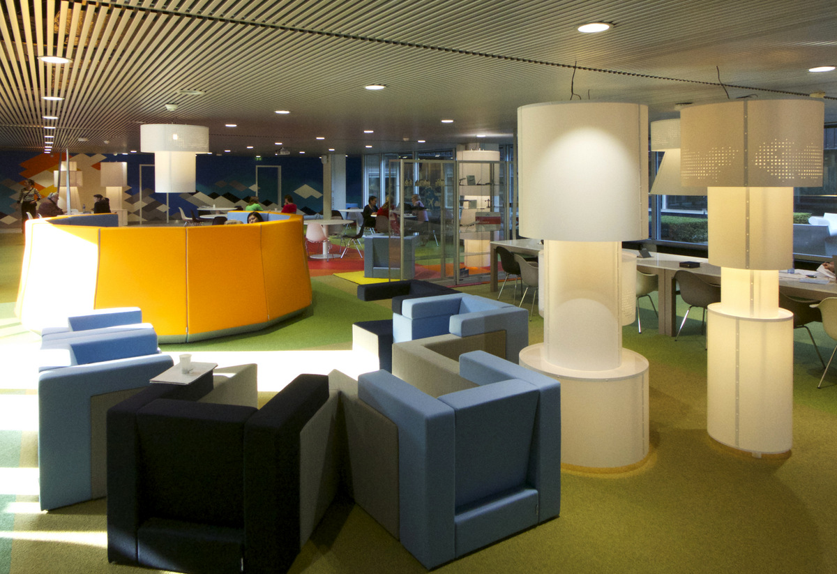 KLM's Schiphol Airport Offices / Kgotla Office Snapshots