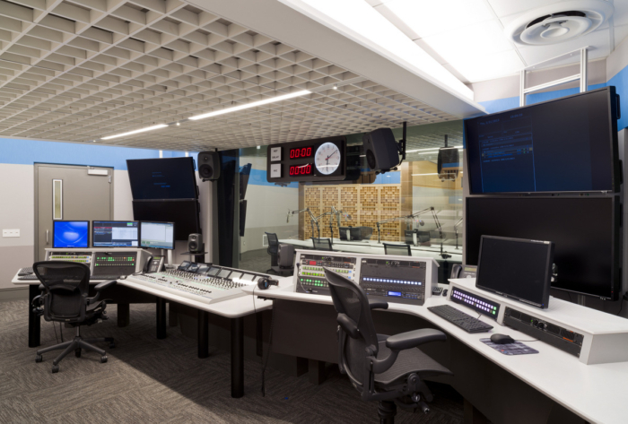 Inside NPR's Washington DC Headquarters / Hickok Cole Architects - 17