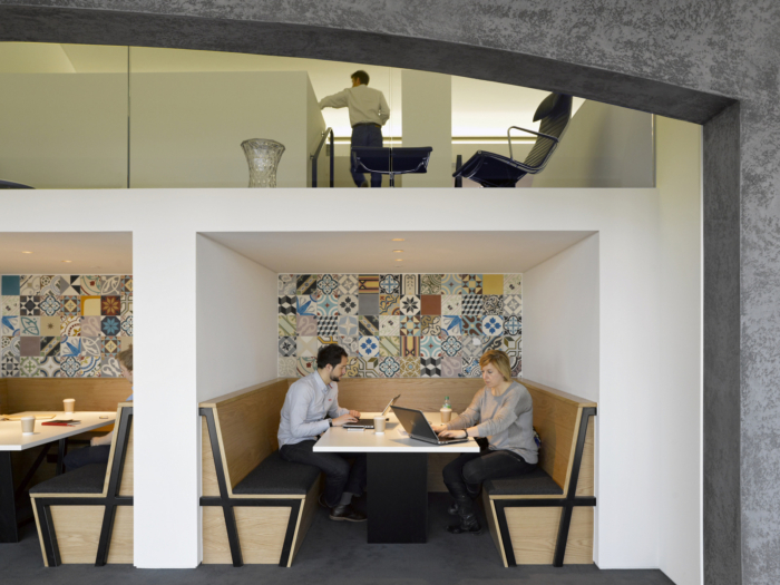 Hill + Knowlton Strategies - Clerkenwell Offices - 9