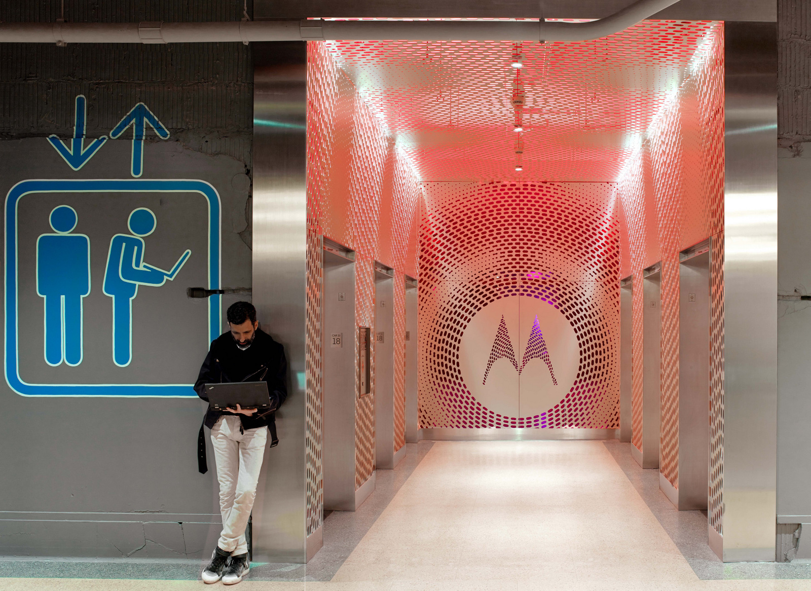 Motorola Mobility - Chicago Offices | Office Snapshots