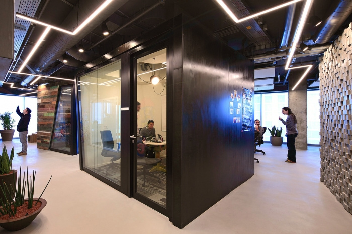Autodesk - Tel Aviv Phase 2 Office Expansion - 13