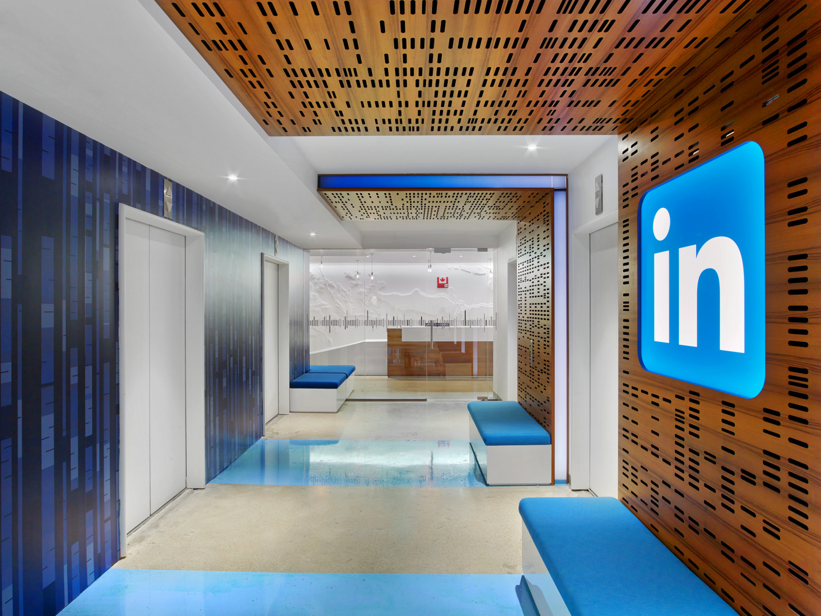 LinkedIn - Toronto Offices - Office Snapshots