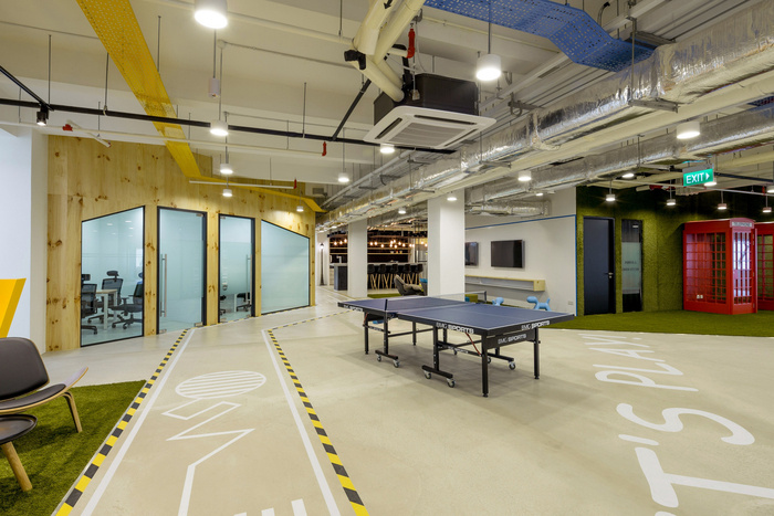 Infocomm Investments - Singapore Offices - 11