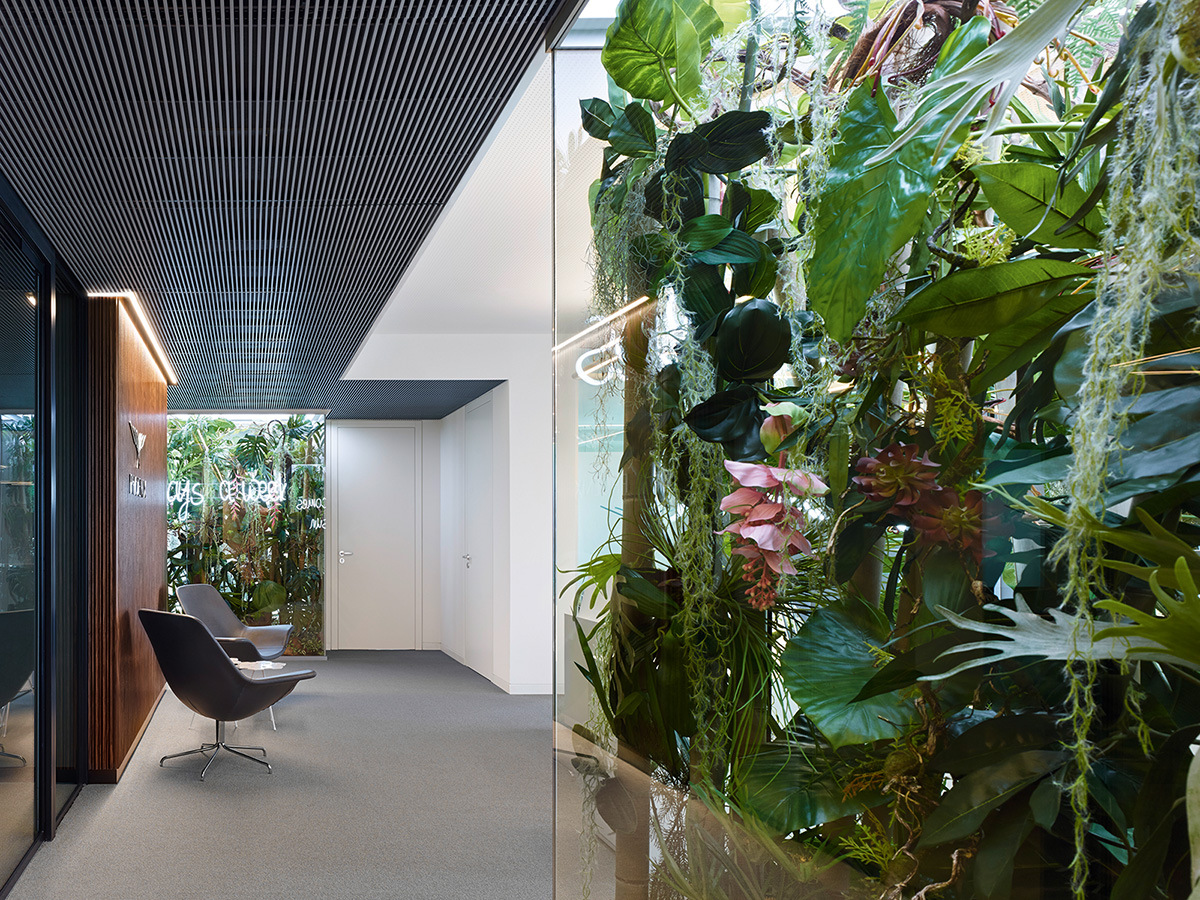 Phoenix Real Estate Development Frankfurt Offices Office Snapshots