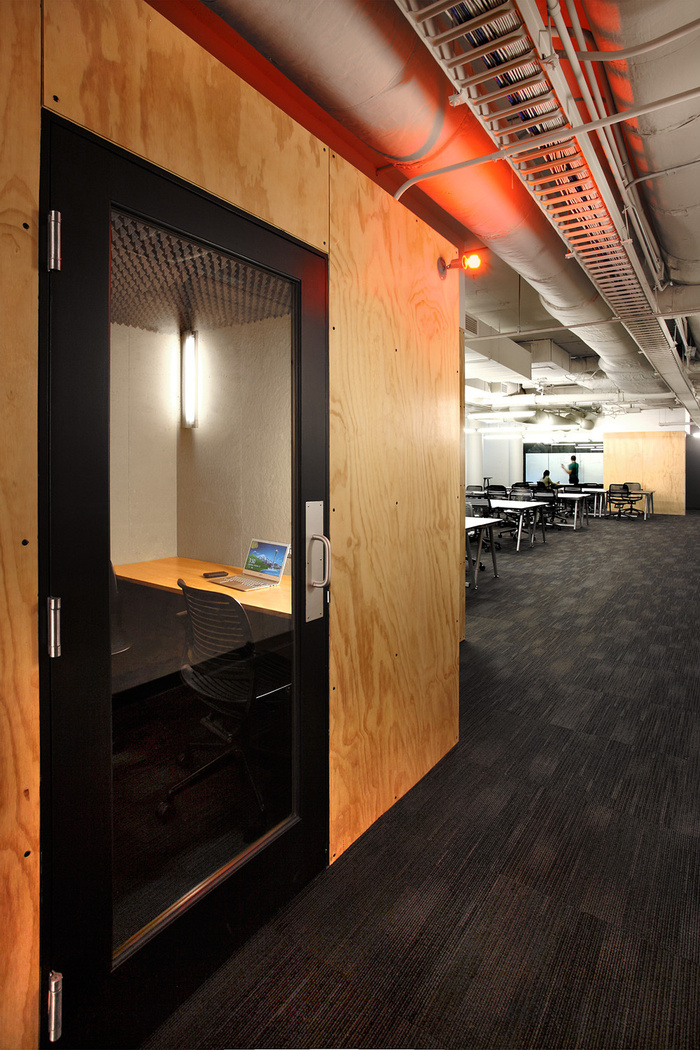 Startup Hall - Seattle Offices - 10