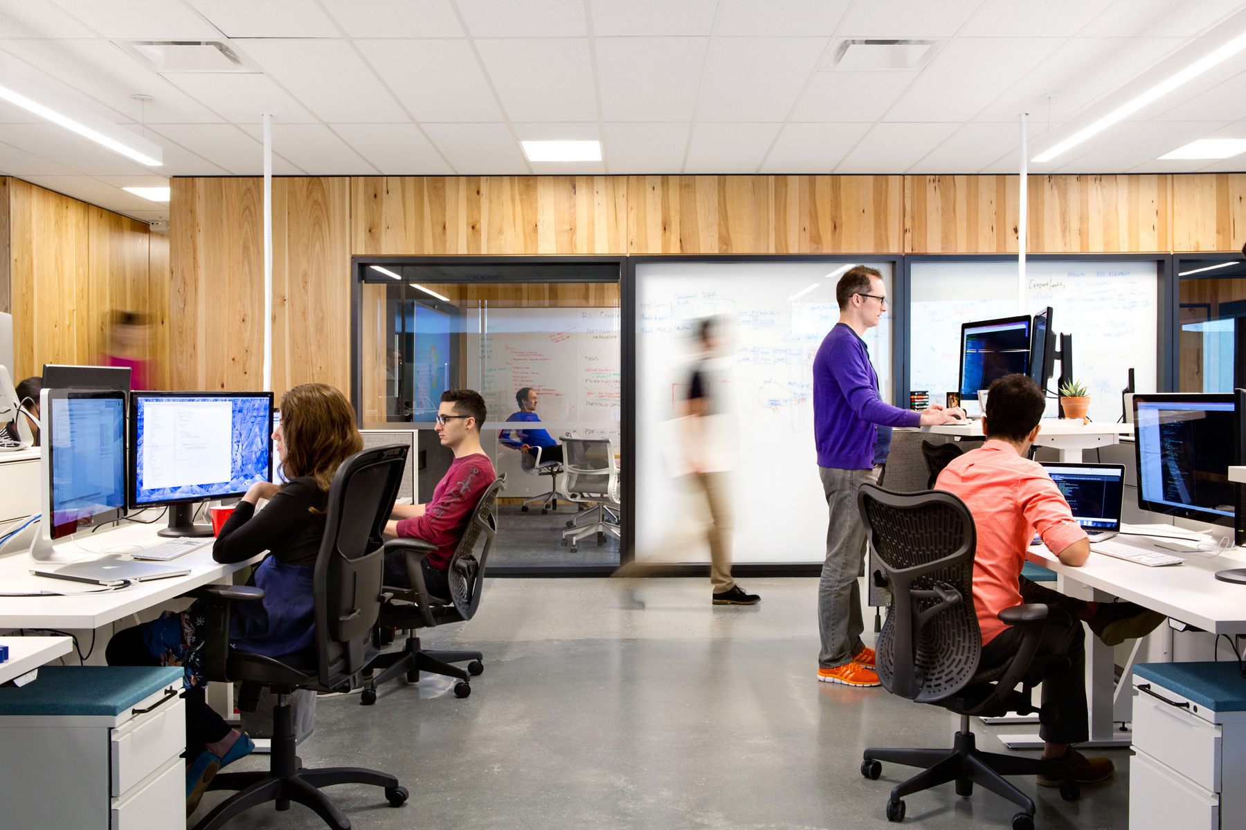D&B Cloud Innovation Center - Vancouver Offices | Office Snapshots