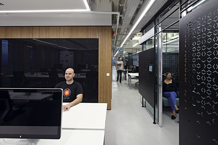 Tech Company Offices - Tel Aviv - 8