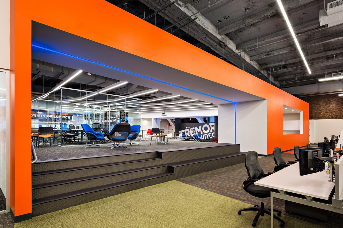 Tremor Video office