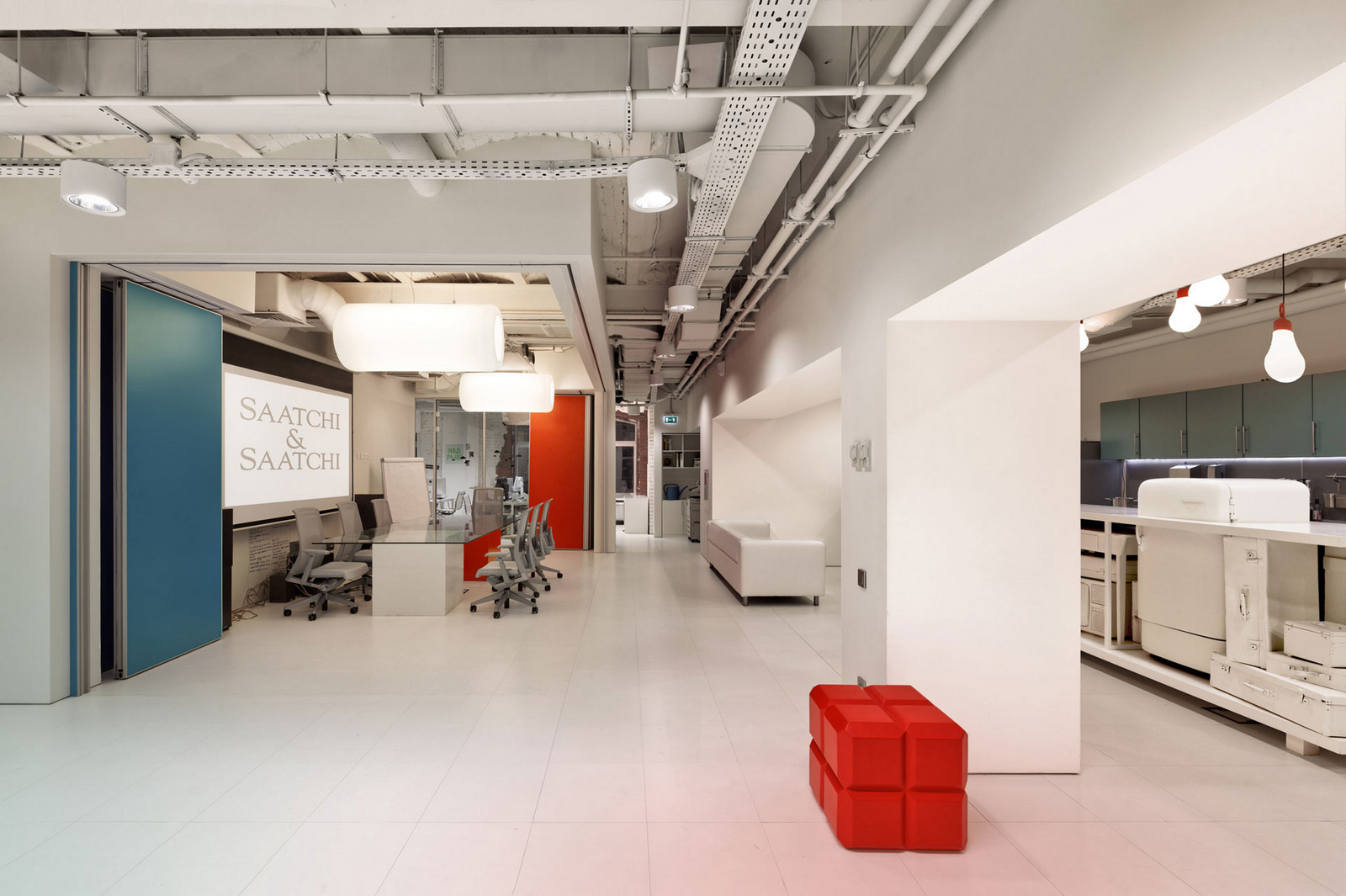Saatchi & Saatchi Russia Offices - Moscow | Office Snapshots