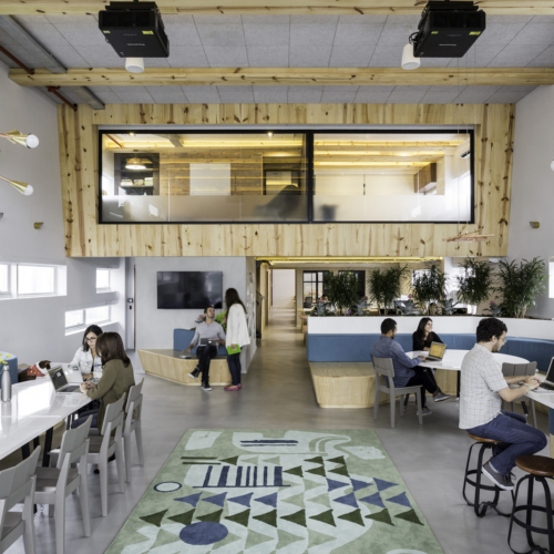 recent Airbnb Offices – São Paulo office design projects