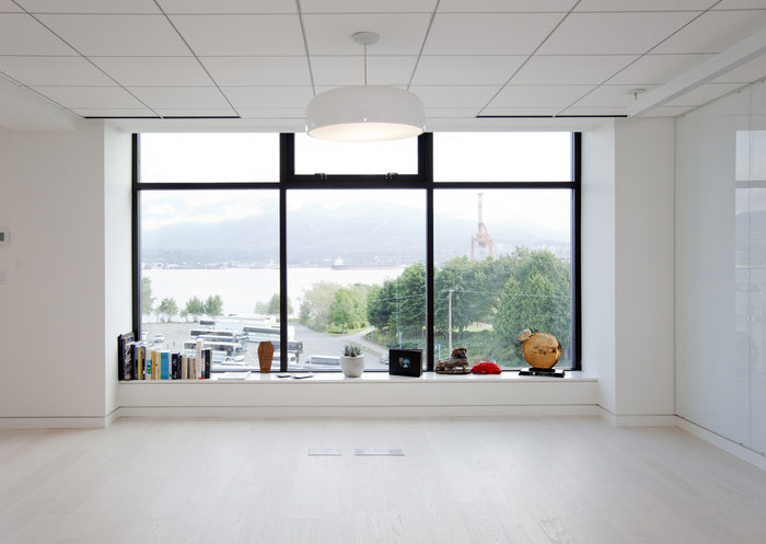 Kit + Ace Offices - Vancouver - 7