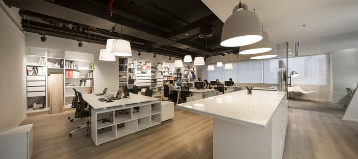 Swiss Bureau Interior Design + EzeLink Telecom Offices - Dubai - 7
