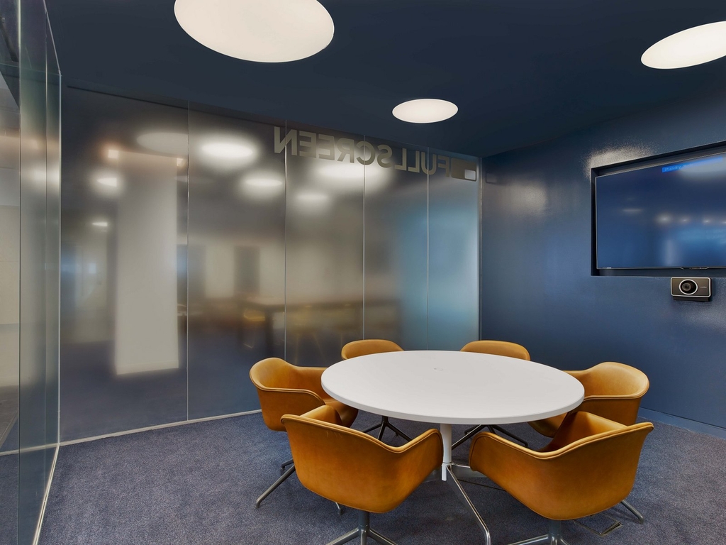 Fullscreen Offices - New York City | Office Snapshots