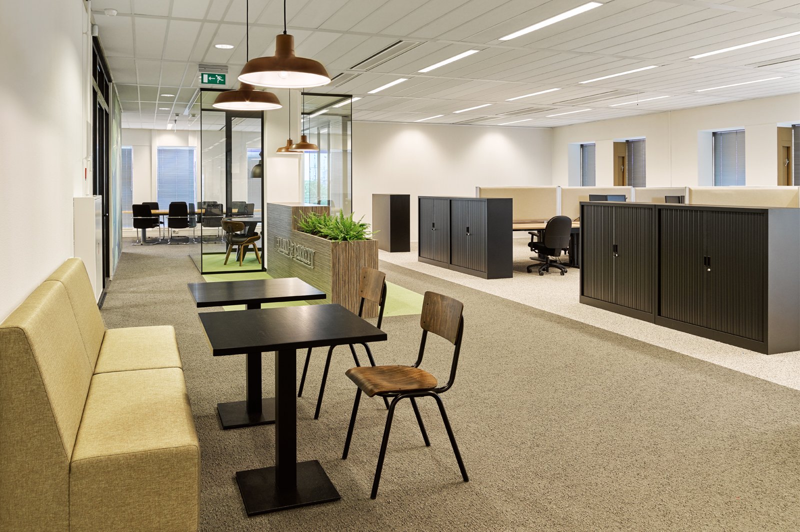 Holland & Barrett Offices Amsterdam Office Snapshots